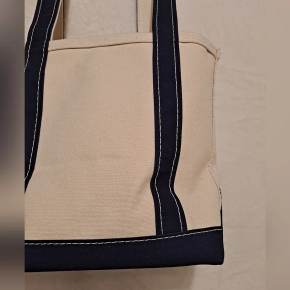 L.L. Bean Cream & Navy Blue Boat & Tote Bag Extra Long Shoulder Straps Handles - Picture 8 of 13